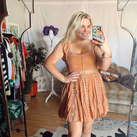 Free People Dresses & Skirts - Free People Verona Mini Dress with Lace Details Raw Hem Brown Size Medium